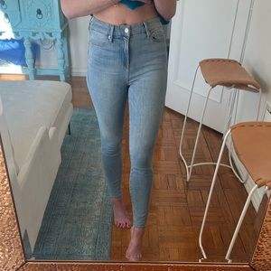 Good American Jeans- good waist 2/26